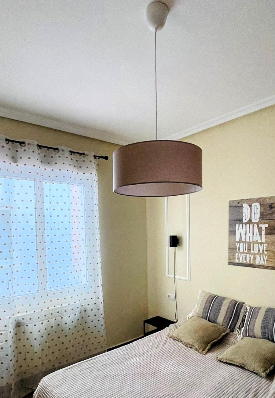 Amplio Apartamento Con Dos Patios Хихон Екстериор снимка