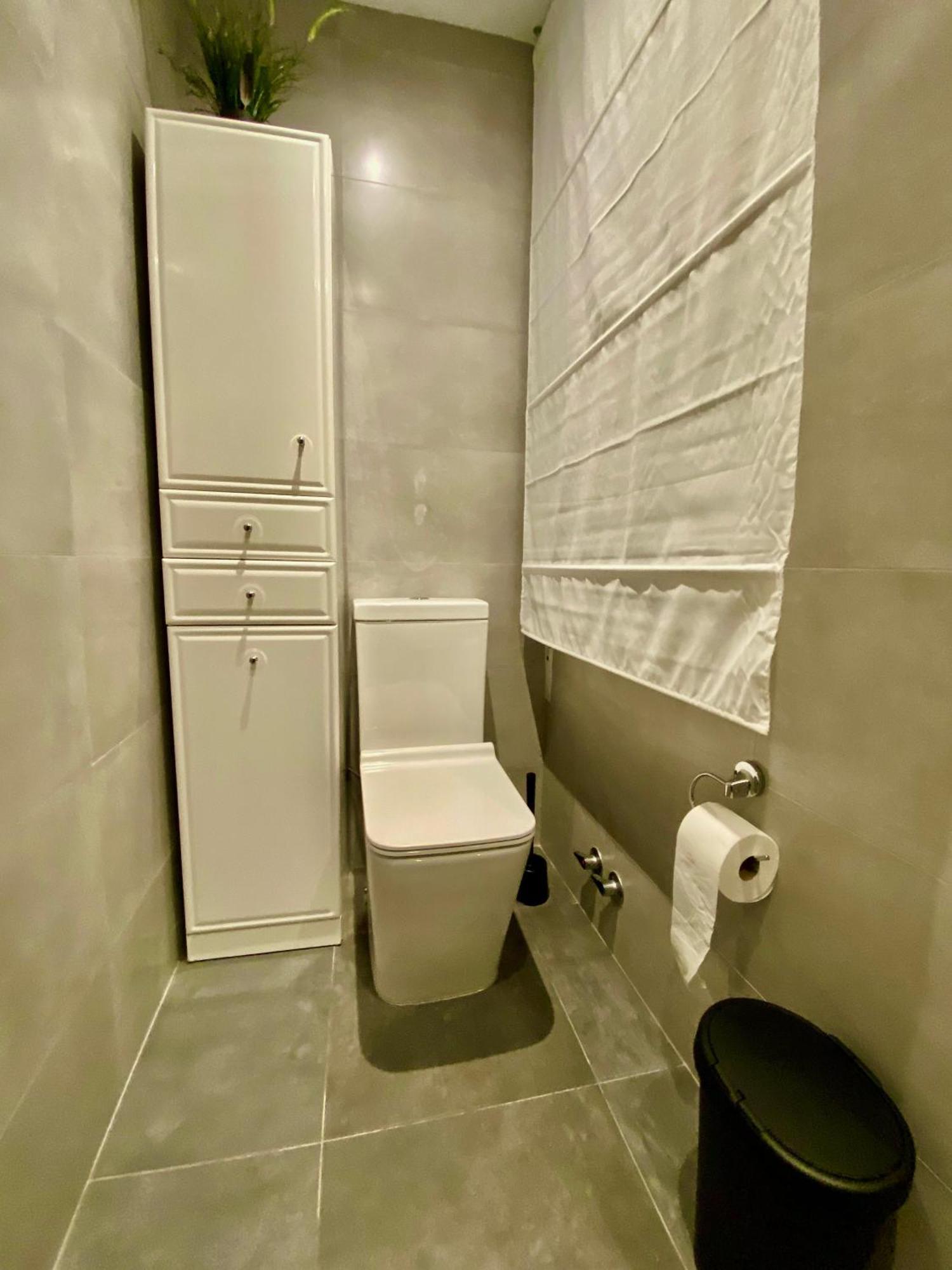 Amplio Apartamento Con Dos Patios Хихон Екстериор снимка