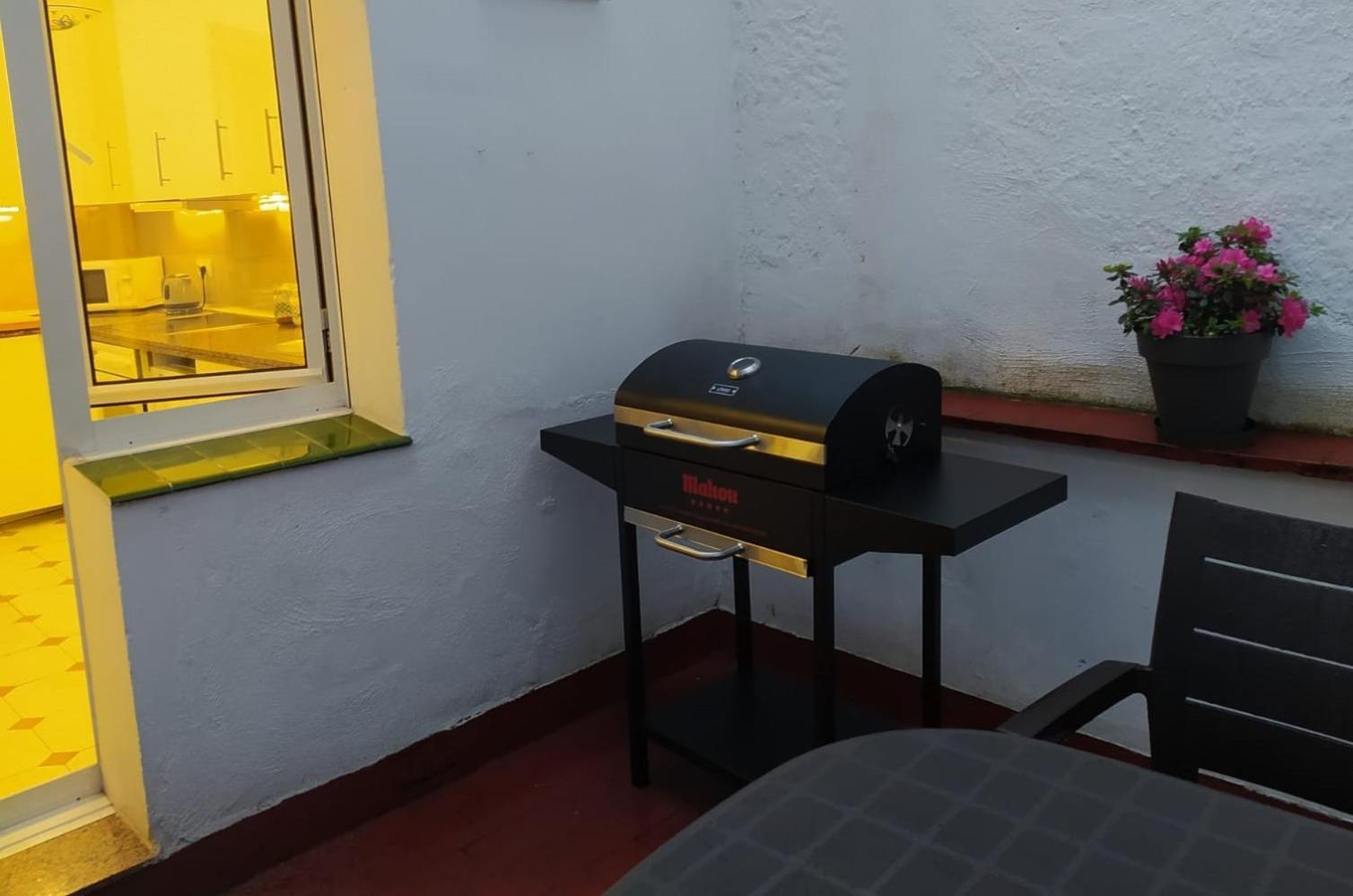 Amplio Apartamento Con Dos Patios Хихон Екстериор снимка